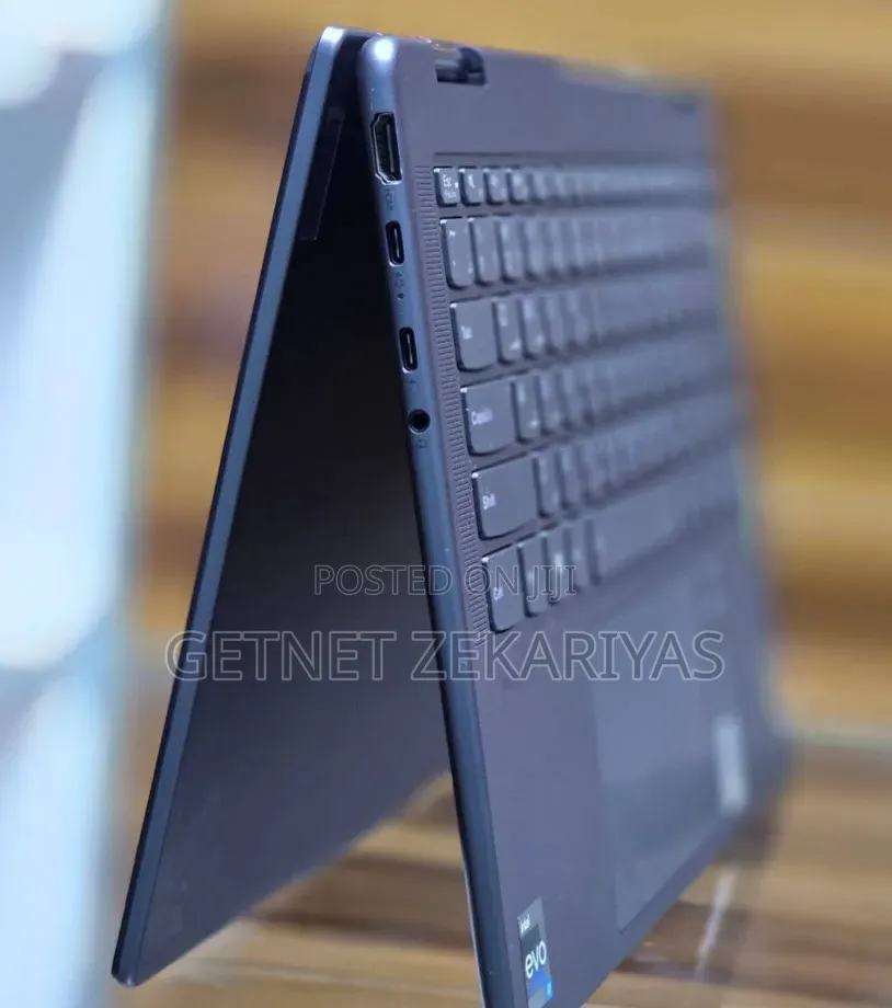 New Laptop Lenovo Yoga 7i 16GB Intel Core i7 SSD 512GB