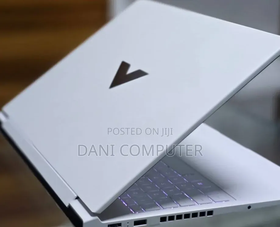 New Laptop HP Victus 16 16GB AMD Ryzen 7 SSD 1T