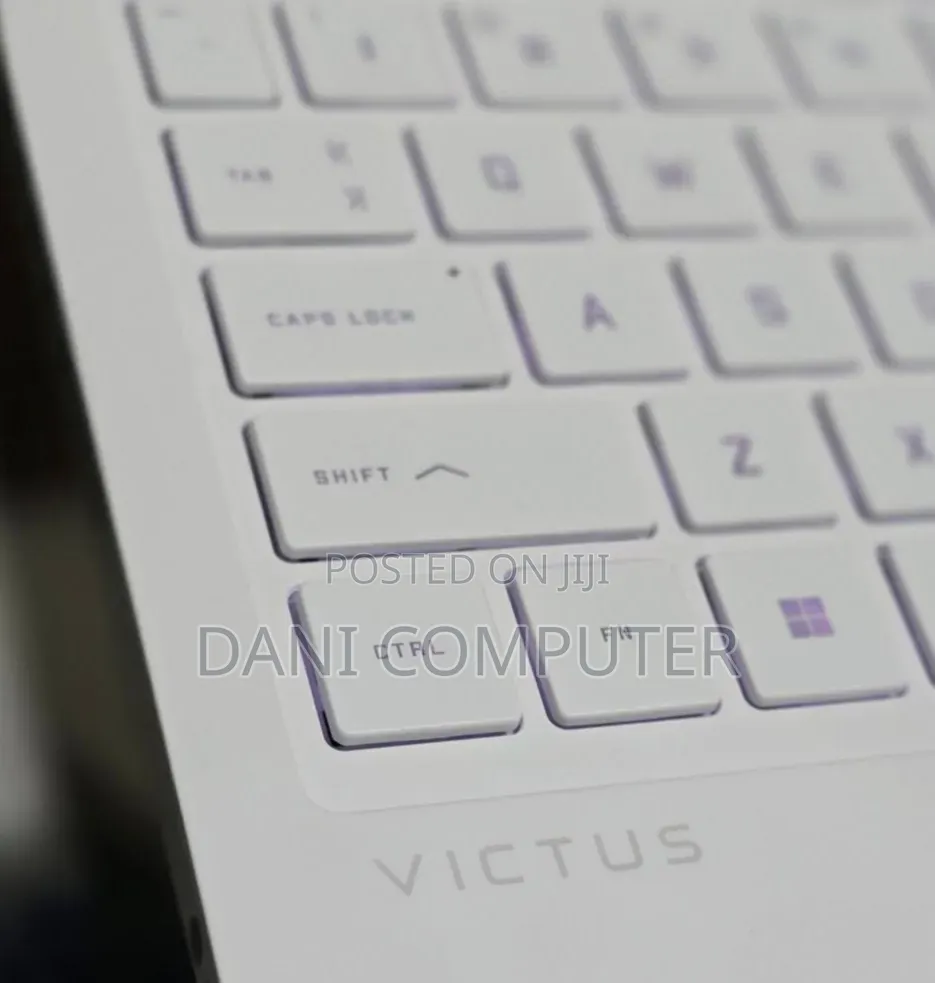 New Laptop HP Victus 16 16GB AMD Ryzen 7 SSD 1T