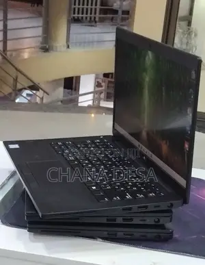 New Laptop Dell Latitude 7390 8GB Intel Core i5 SSD 256GB