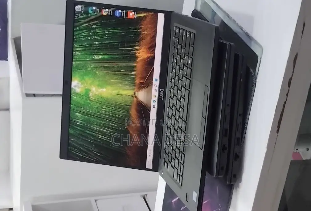 New Laptop Dell Latitude 7390 8GB Intel Core i5 SSD 256GB