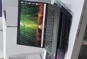 New Laptop Dell Latitude 7390 8GB Intel Core i5 SSD 256GB