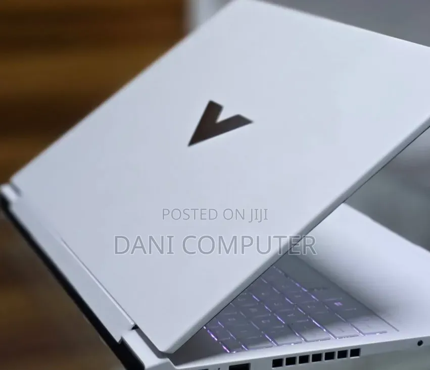 New Laptop HP Victus 16 16GB AMD Ryzen 7 SSD 1T