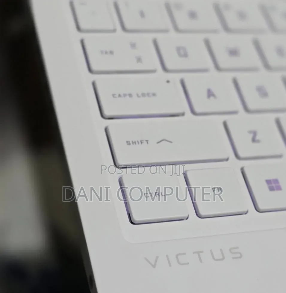 New Laptop HP Victus 16 16GB AMD Ryzen 7 SSD 1T