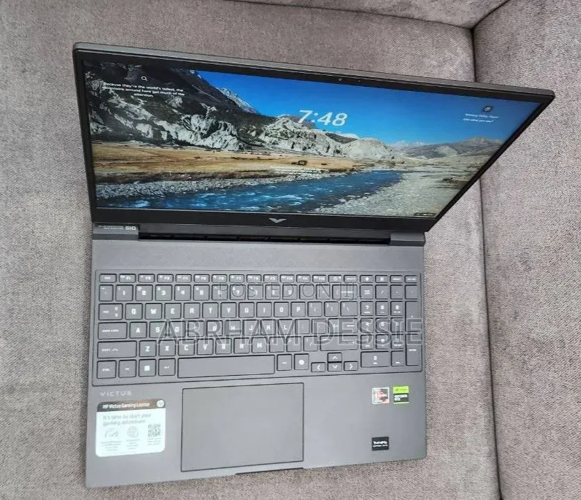 New Laptop HP 16GB AMD Ryzen 7 SSD 1T