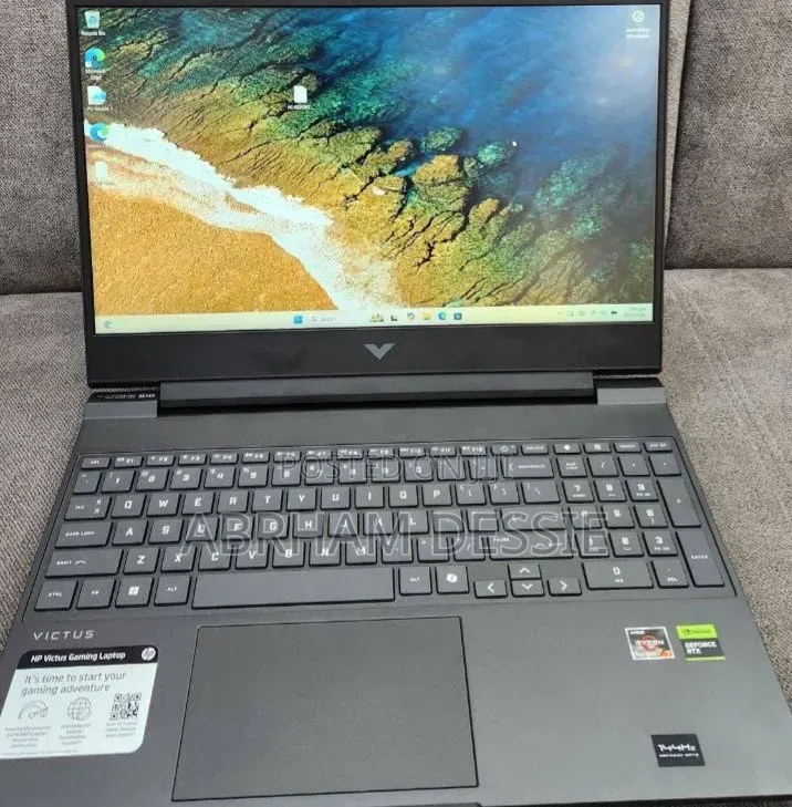 New Laptop HP 16GB AMD Ryzen 7 SSD 1T