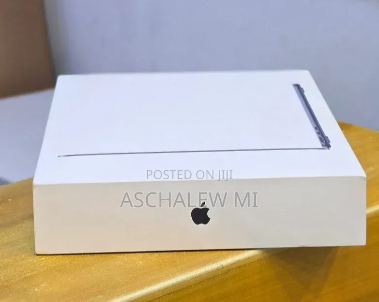 New Laptop Apple MacBook Air 2026 M5 16GB Apple M5 SSD 512GB