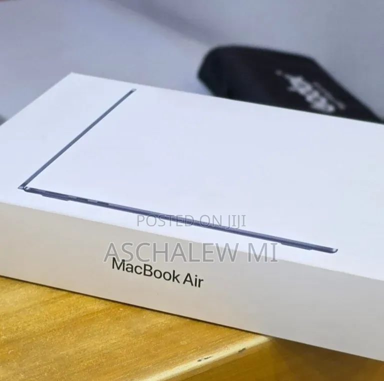 New Laptop Apple MacBook Air 2026 M5 16GB Apple M5 SSD 512GB