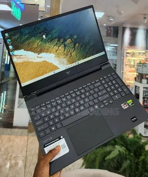New Laptop HP Victus 15 16GB AMD Ryzen 7 SSD 1T