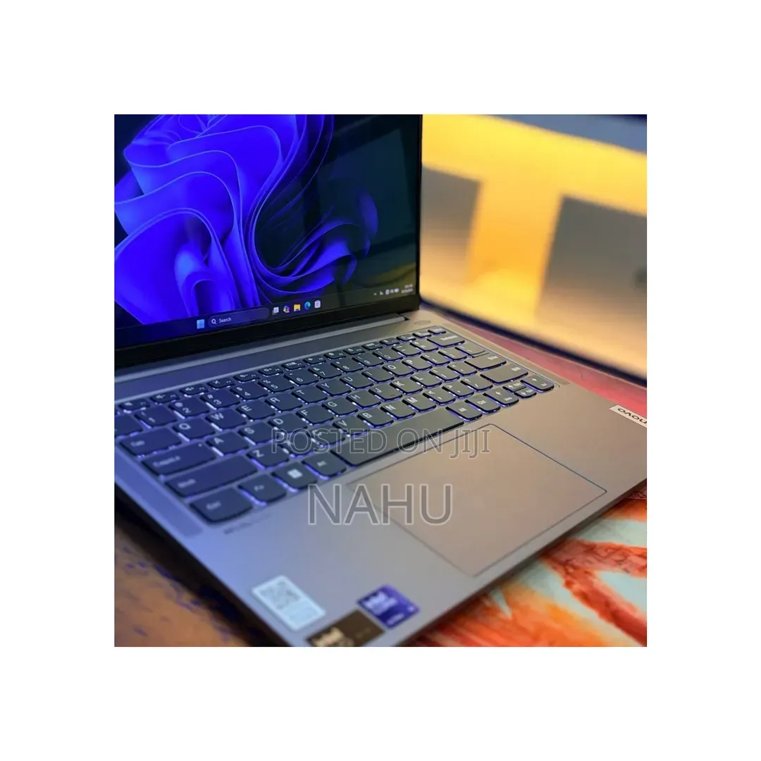 New Laptop Lenovo ThinkPad Yoga 32GB Intel Core Ultra 9 SSD 512GB