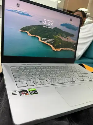 New Laptop Asus ROG Zephyrus G15 16GB AMD Ryzen 9 SSD 512GB