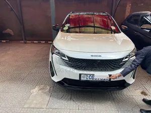 Peugeot 5008 2019 White