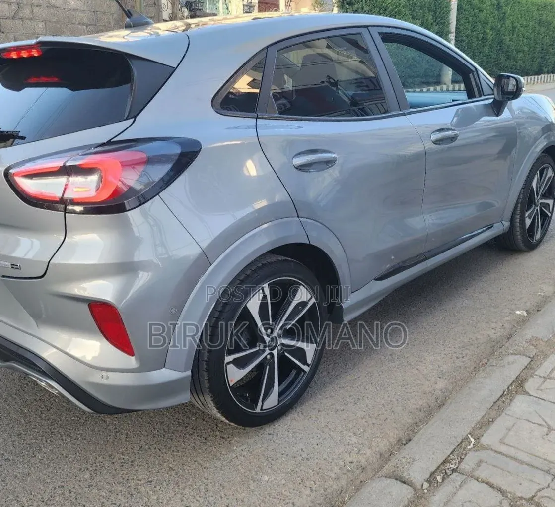 Ford Puma 2023 Silver