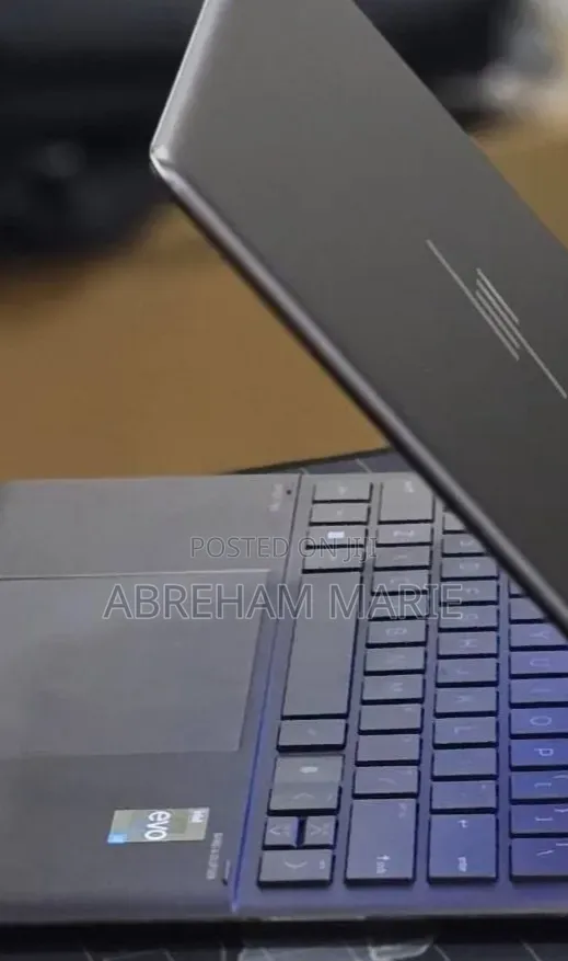 New Laptop Lenovo Legion 5i 32GB Intel Core Ultra 9 SSD 2T