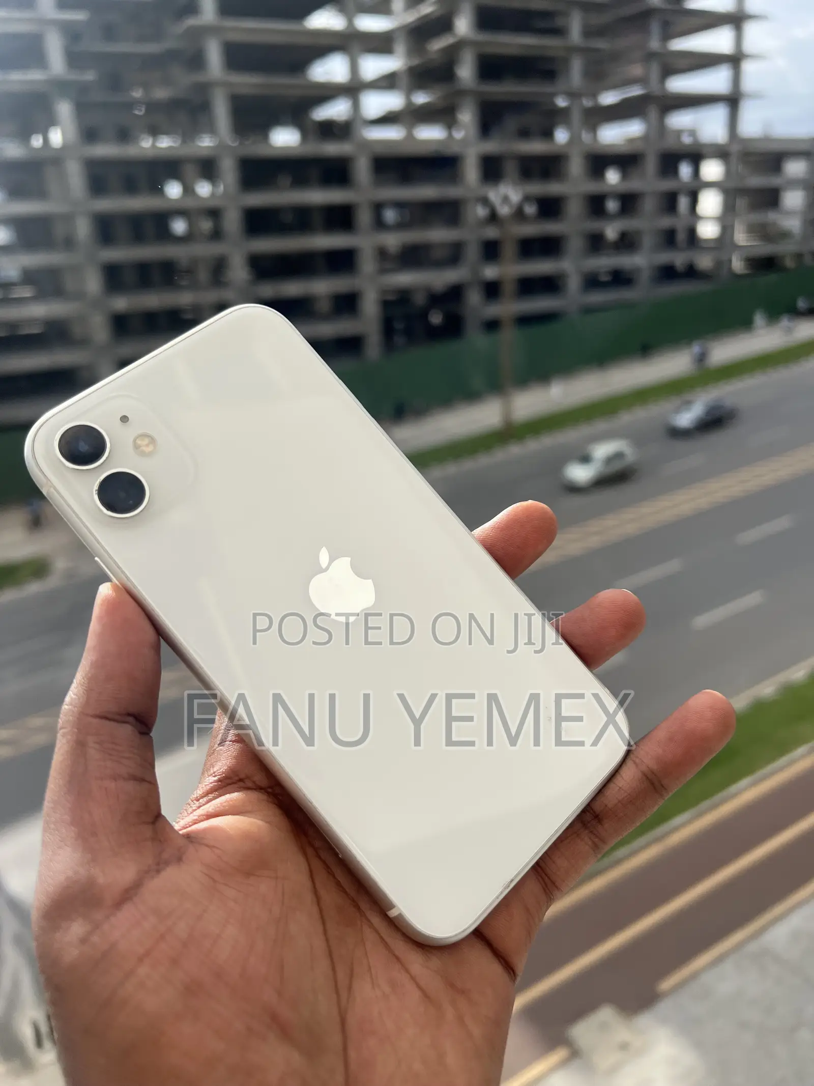 Apple iPhone 11 64 GB White