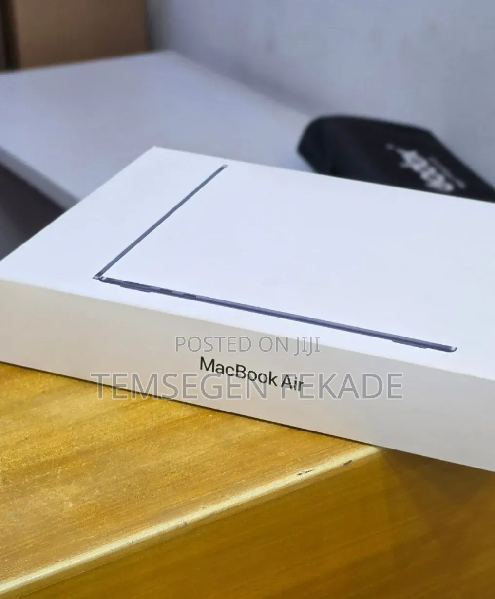 New Laptop Apple MacBook Air 2026 M5 16GB Apple M5 SSD 512GB