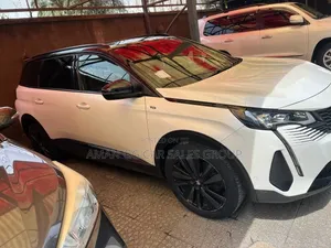 Peugeot 5008 2019 White