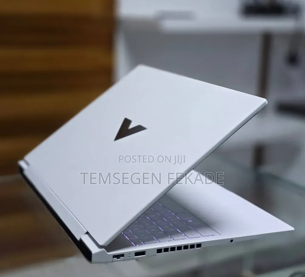 New Laptop HP Victus 16 16GB AMD Ryzen 7 SSD 1T