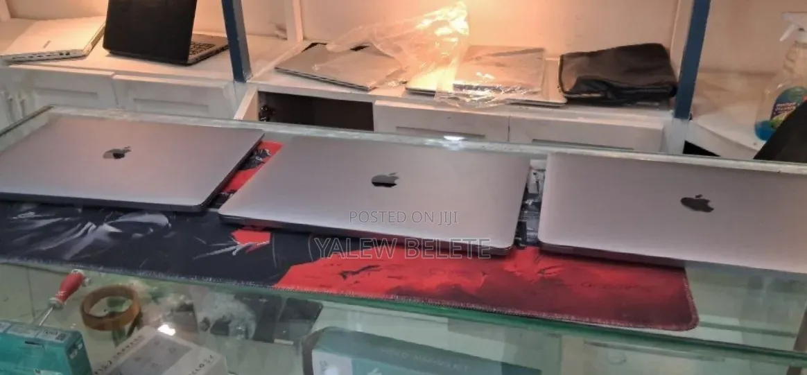 New Laptop Apple MacBook Air 2020 M1 8GB Apple M1 SSD 256GB