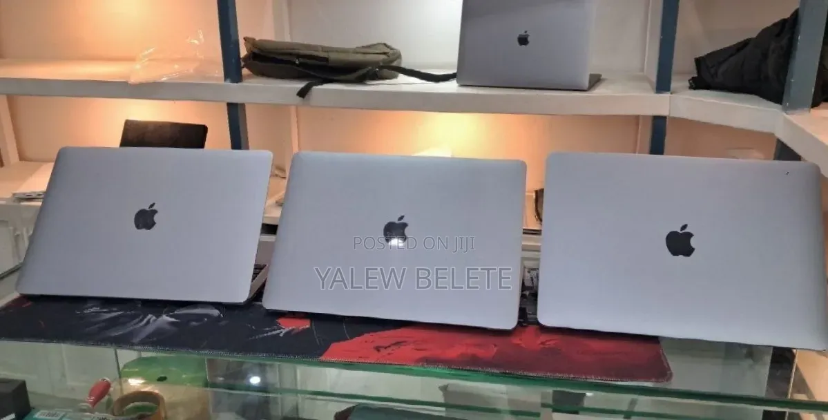New Laptop Apple MacBook Air 2020 M1 8GB Apple M1 SSD 256GB