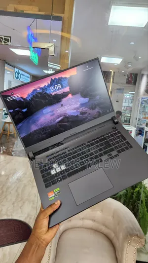 New Laptop Asus ROG Strix G17 16GB AMD Ryzen 9 SSD 1T
