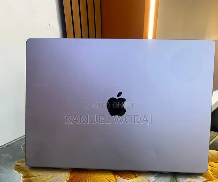 New Laptop Apple MacBook Pro 2021 M1 32GB Apple M1 Pro SSD 512GB