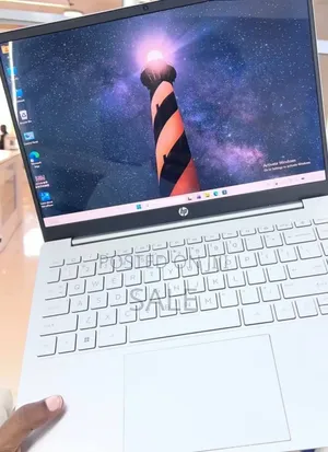 New Laptop HP Pavilion 14 16GB Intel Core i7 SSD 1T