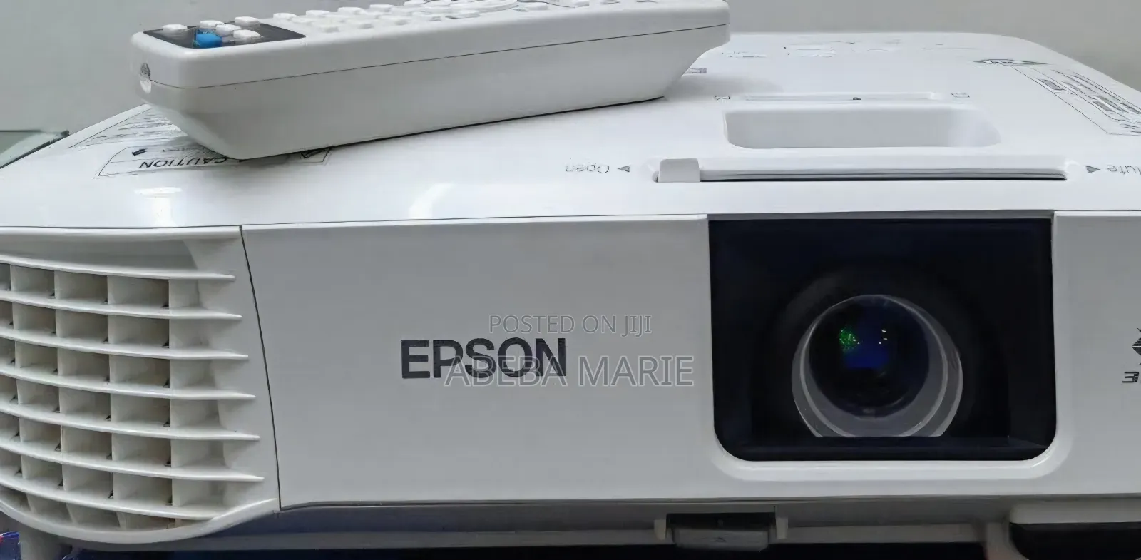Epson X39 Projector 
Projection