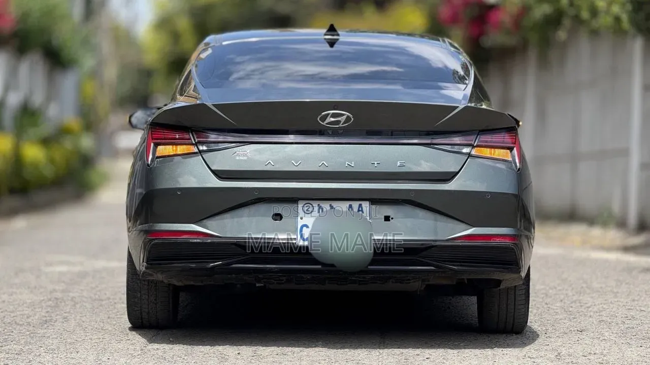 Hyundai Avante 2022 Gray