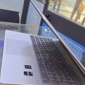 New Laptop HP Pavilion 14 16GB Intel Core i7 SSD 1T