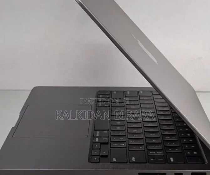 New Laptop Apple MacBook Pro 2021 M1 16GB Apple M1 SSD 512GB