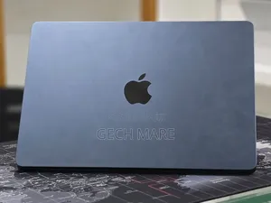 New Laptop Apple MacBook Air 2025 M4 16GB Intel SSD 256GB