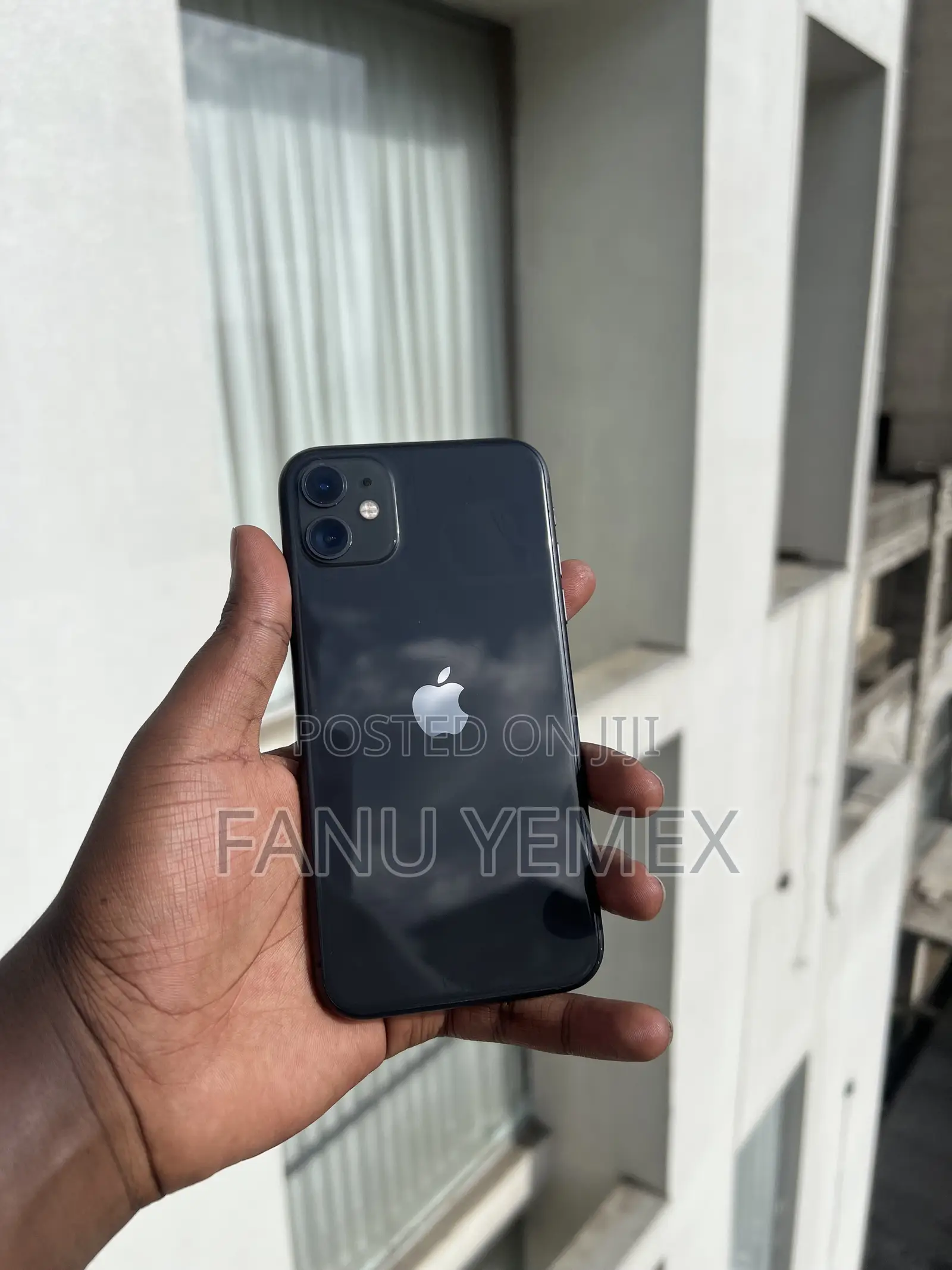 Apple iPhone 11 64 GB Black