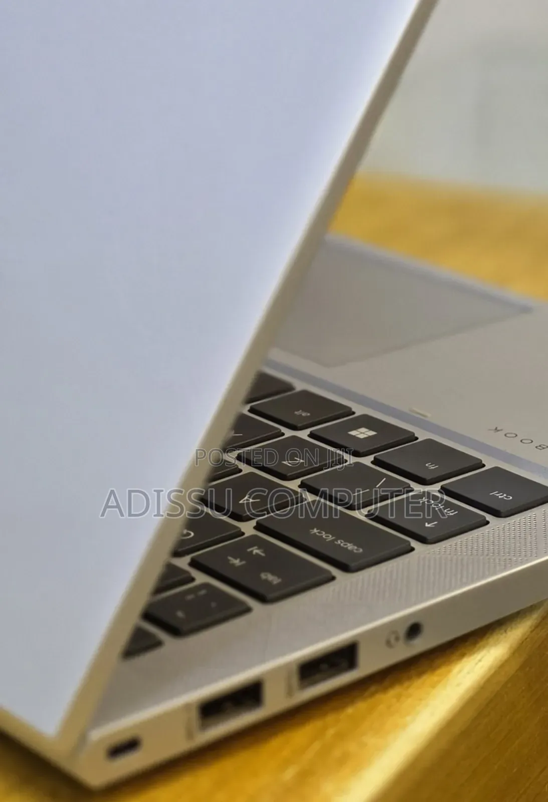 New Laptop HP EliteBook 830 G8 16GB Intel Core i5 SSD 512GB