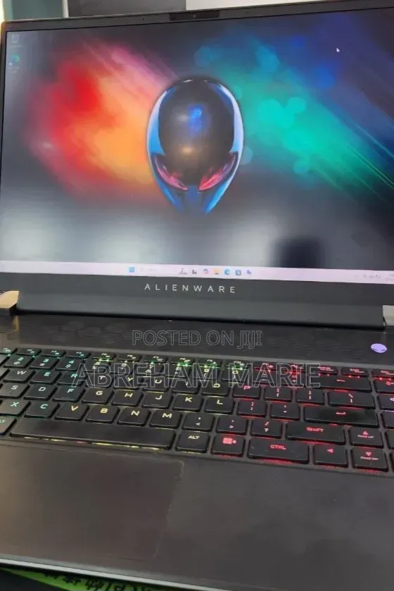 New Laptop Alienware M16 R1 16GB AMD Ryzen 9 SSD 1T