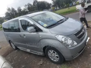 Hyundai H200 2015