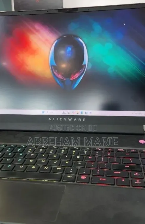 New Laptop Alienware M16 R1 16GB AMD Ryzen 9 SSD 1T