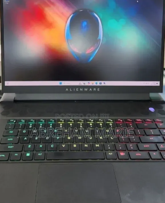 New Laptop Alienware M16 R1 16GB AMD Ryzen 9 SSD 1T