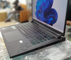 New Laptop Asus ROG Strix G18 32GB Intel Core i9 SSD 1T