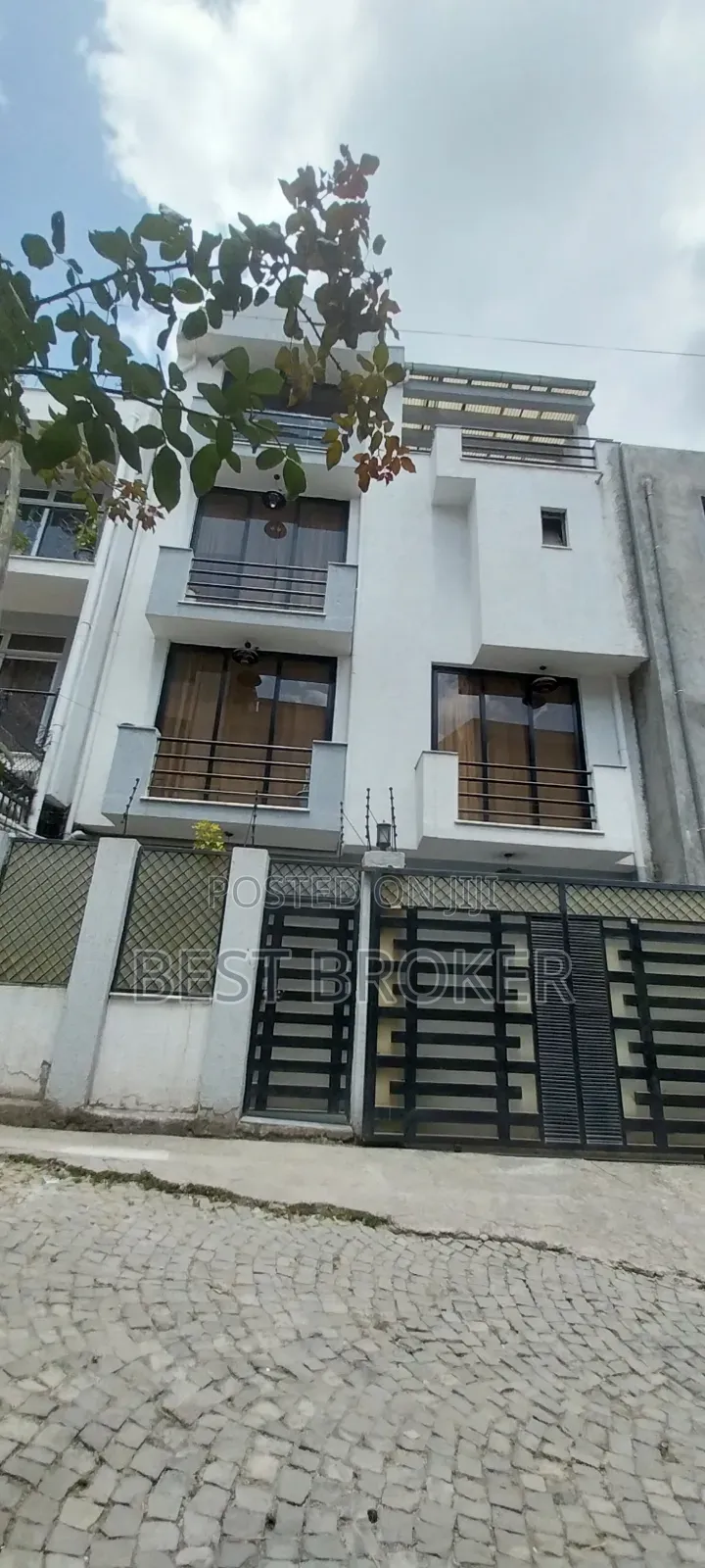 Furnished 5bdrm House in Mahber Bet, Nifas Silk-Lafto for sale