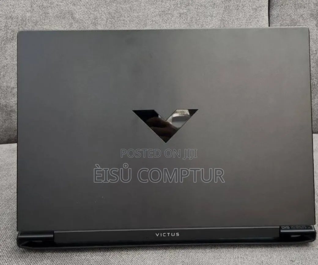 New Laptop HP Victus 15 16GB AMD Ryzen 7 SSD 1T