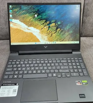 New Laptop HP Victus 15 16GB AMD Ryzen 7 SSD 1T