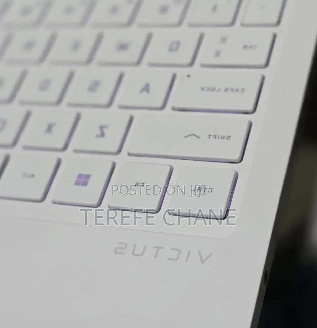 New Laptop HP Victus 16 16GB AMD Ryzen 7 SSD 1T