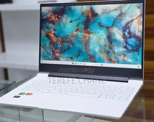 New Laptop HP Victus 16 16GB AMD Ryzen 7 SSD 1T
