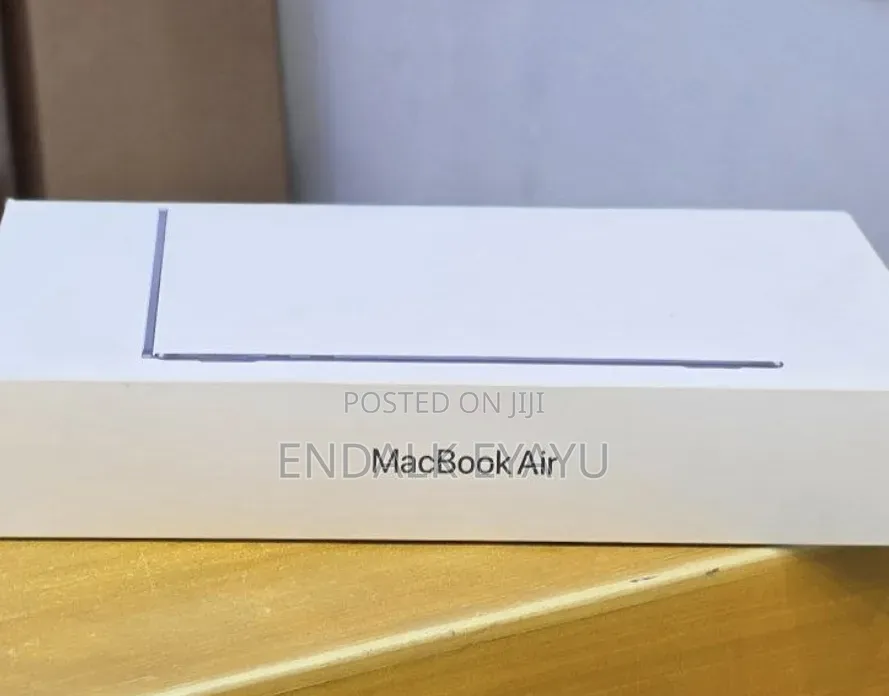 New Laptop Apple MacBook Air 2026 M5 16GB Apple M5 SSD 512GB