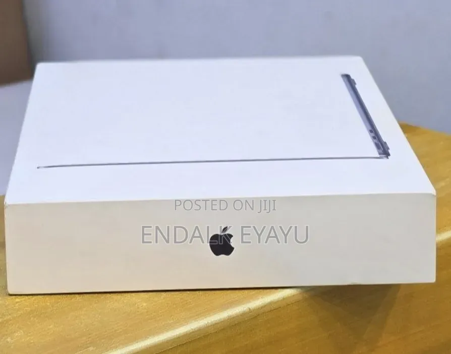 New Laptop Apple MacBook Air 2026 M5 16GB Apple M5 SSD 512GB