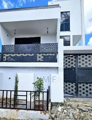 Furnished 5bdrm House in Bole for sale