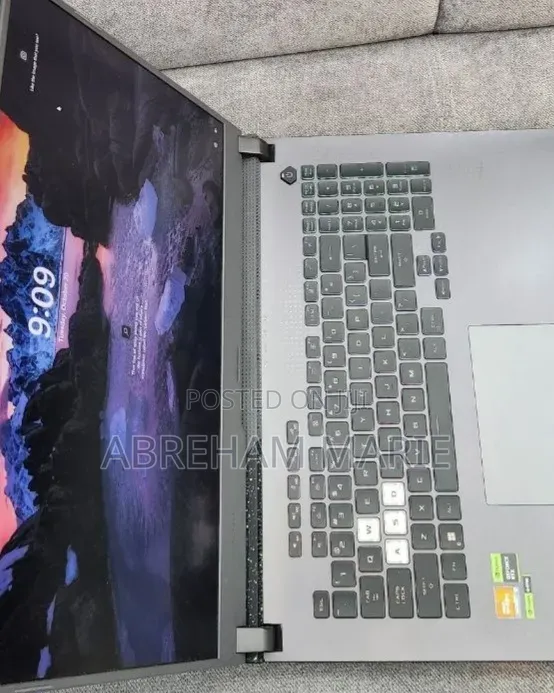New Laptop Asus ROG Strix G17 16GB AMD Ryzen 9 SSD 1T