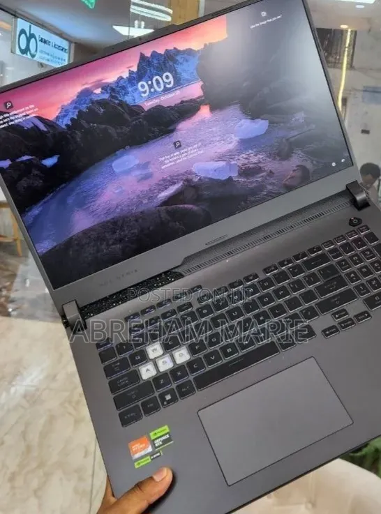 New Laptop Asus ROG Strix G17 16GB AMD Ryzen 9 SSD 1T