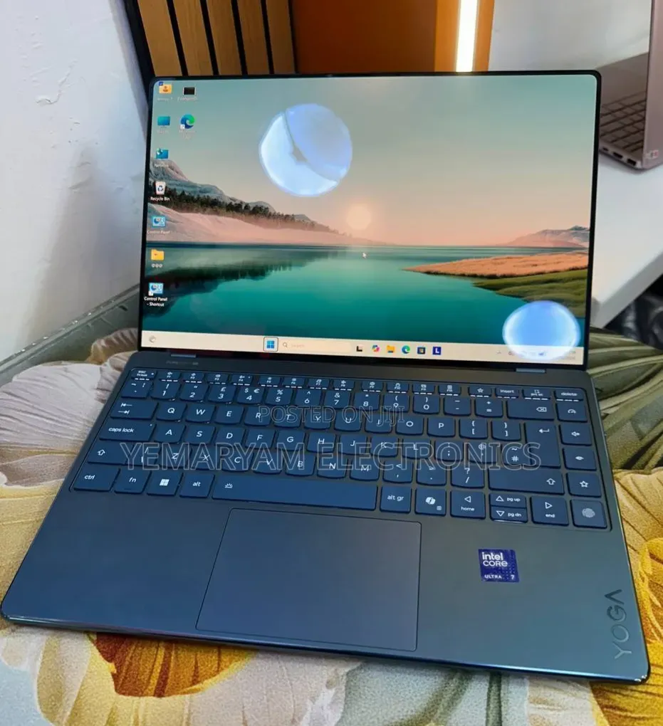 New Laptop Lenovo 16GB Intel Core Ultra 7 SSD 512GB